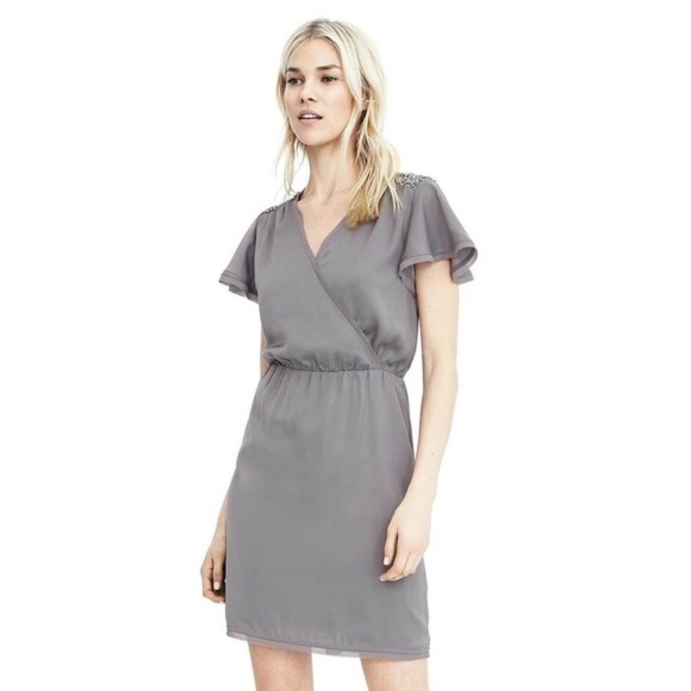 BANANA REPUBLIC 🍌 Short Sleeve Embellished Dress